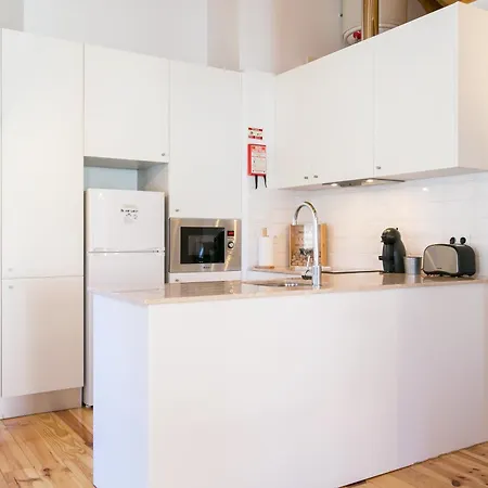Appartement Charming Santos Neighborhood, Walk To Time Out Market Lisboa